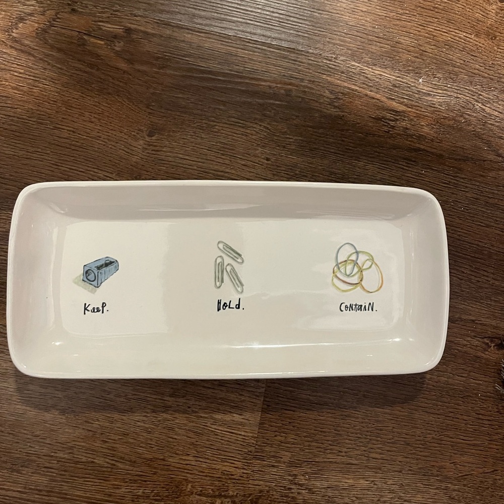 Rae Dunn plate